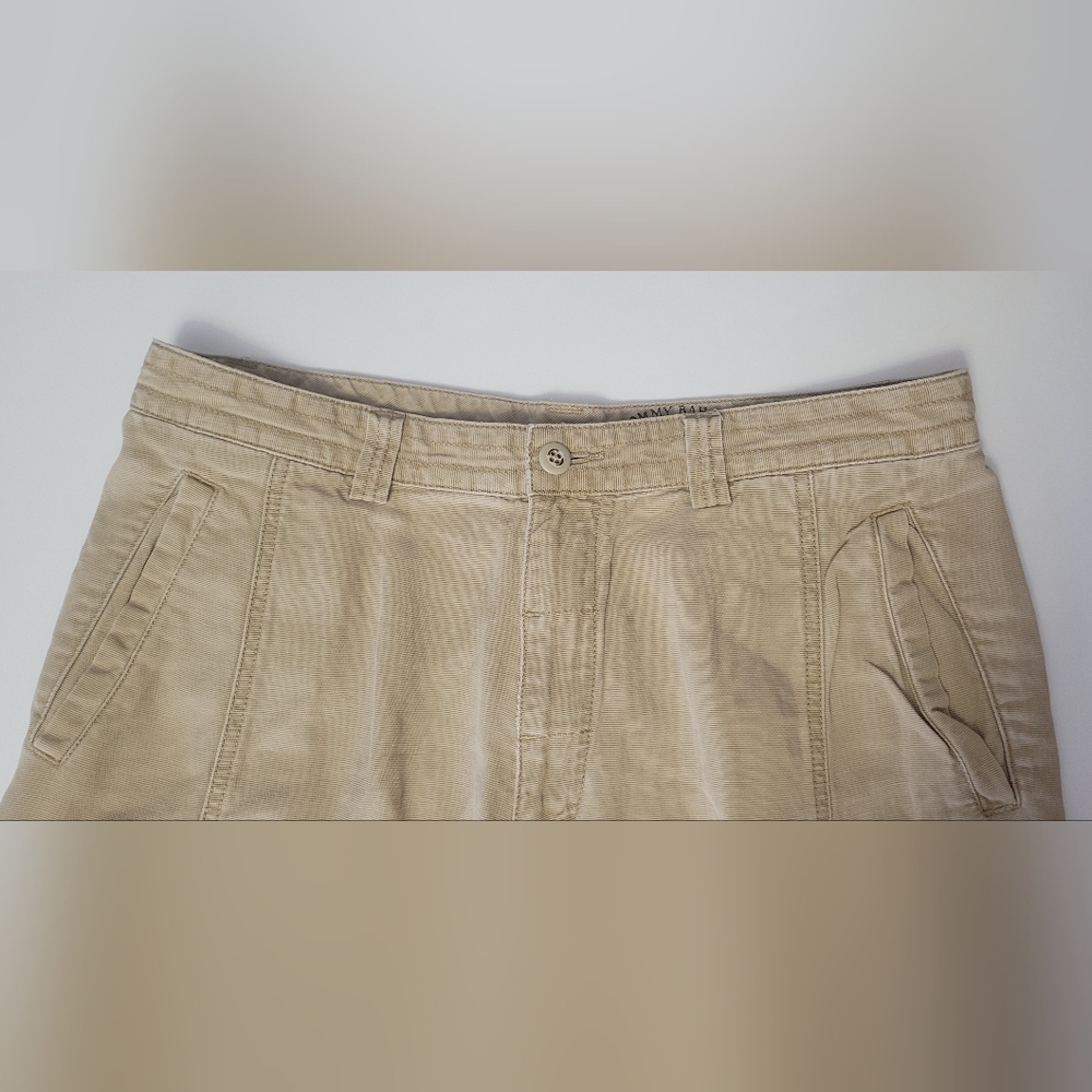 Tommy Bahama Men Cargo Shorts - Picture 4 of 6